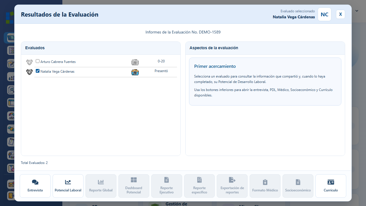 Consulta de Primer acercamiento en Resultados, con acceso a la entrevista, Potencial Laboral y currículo del candidato seleccionado.
